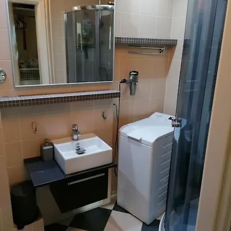 Sunny And Comfortable Double Bedroom * Gdańsk